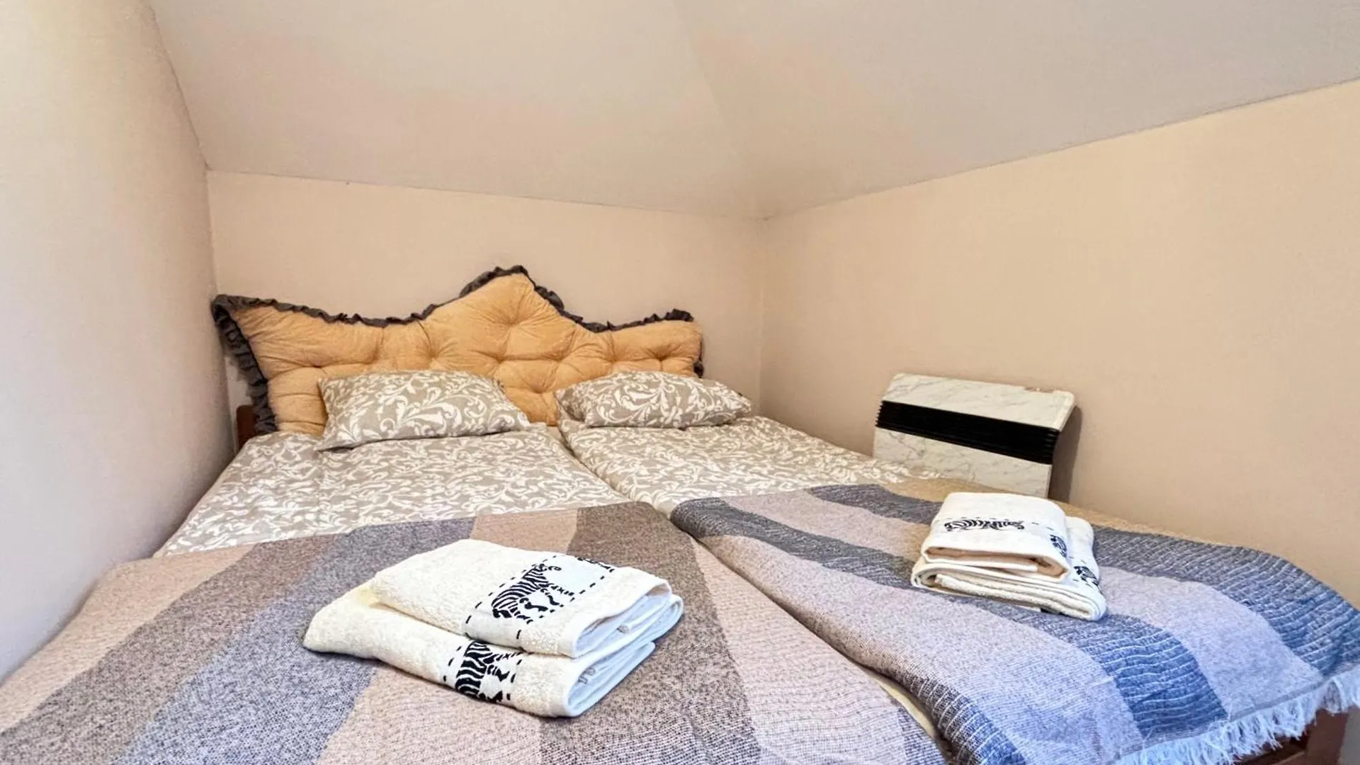 Rabbit'S Loft - 2 Bedrooms, Theme Room, Free Parking Karlovy Vary Aparthotel